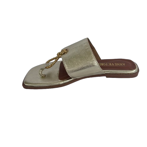 Zapatilla Alana Dorada Anne Victorini view 2